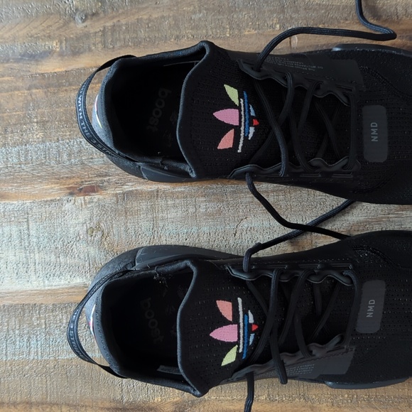 🌿ADIDAS NMDR1 SNEAKERS🌿 - Picture 6 of 11